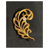 Vintage Brooch Plume Feather