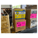 Lot - U-Notched Spreaders