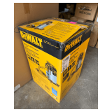 Dewalt Stainless Steel Wet/Dry Vac - 8 Gallon