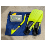 Snorkle Set - Fins, Goggles, Snorkel in Mesh Bag