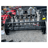 2026 GIYI Unused CLG72 Skidsteer Curved Log Grabber