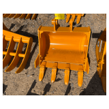 2026 GIYI Unused Mini-Excavator 24in Bucket for CAT303