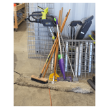 Lot - Assorted Cleaning Items