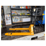 ULINE H-1043 Pallet Jack, 5500LB Capacity