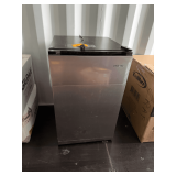 Vissani 4.3 cu. ft. Mini Refrigerator in Stainless Steel, HVAR43GSE