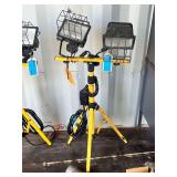 Dual-Head Tripod Work Light