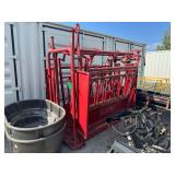 Tarter Cattle Master Series 6 Cattle Handling Chute - Serial #22575