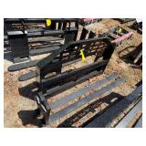 2026 GIYI Unused DHC Skidsteer Pallet Forks-60"