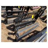 2026 GIYI Unused DHC Skidsteer Pallet Forks-60"