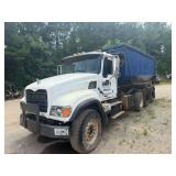 2004 Mack Granite Tri-Axle Roll-Off Truck