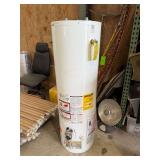 Rheem 40 Gallon Tall 34,000 BTU Natural Gas Water Heater