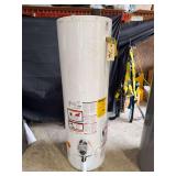 Rheem 40 Gallon Tall 34,000 BTU Natural Gas Water Heater