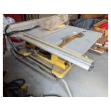 Rigid collapsible table saw