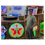 NEON - 36" Texaco