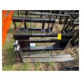 2026 CFG Industrial Unused SAII100 Skidsteer Pallet Forks