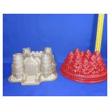 2 Metal Bundt Cake Pans