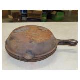 John C Johnson Cast Iron Fry Pan w/ Lid 10"