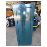 Stack-On Metal Gub Safe w/ Key