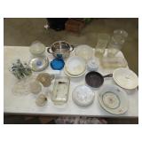 Table Lot of Glassware