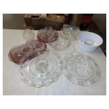 Table Lot of Glassware