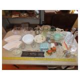 Table Lot of Glassware