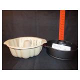 2 Pampered Chef Bundt Pans