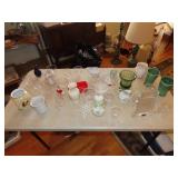 Table Lot of Glassware