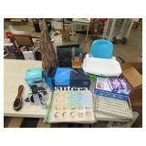 Table Lot of Household & Misc