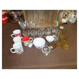 Table Lot of Glassware