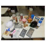 Table Lot - Kitchen, Glass