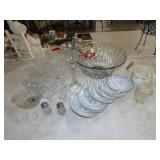 Lot of Glassware