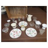 Table Lot of Glassware