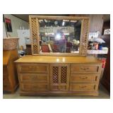Triple Dresser w/Mirror