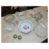 Table Lot w/ Glassware