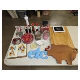 Table Lot w/ Kitchen & Other Decor