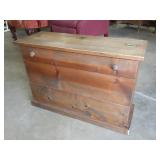 Pine Lift Top Chest