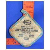 Jordan Fletcher Oil Esso Oven Mit