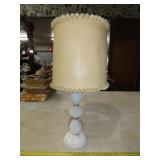 Hobnail Lamp - 25'T