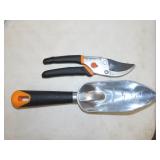Fiskars Pruner & Transplanter