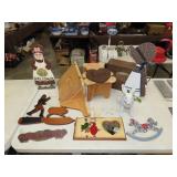 Wooden / Decor Lot