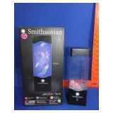 Smithsonian Jelly Fish Tank