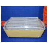 Yellow Pyrex Refrigerator Dish w/ Lid