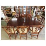 Mahogany Drexel Dining Table & 8 Chairs