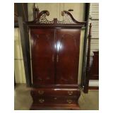Bombay Century Mahogany Two Piece Linen Press