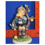 Goebel Hummel 'An Apple A Day'