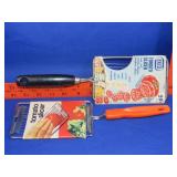 2 Vintage Tomato Slicers