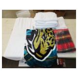 Lot of Towel & Jaquar Blanket