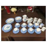 Lot of Rooster Dinnerware