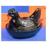 Green Glass Hen on Nest - 3 1/2'
