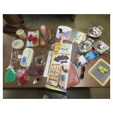 Table Lot of Household & Misc